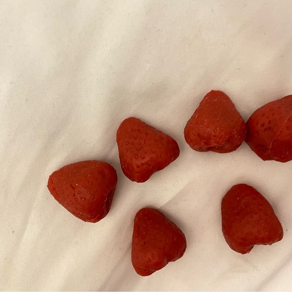 Nasco Replica Fake Faux Food 6 Loose Strawberries Strawberry Realistic Fresh Lot - Picture 3 of 7